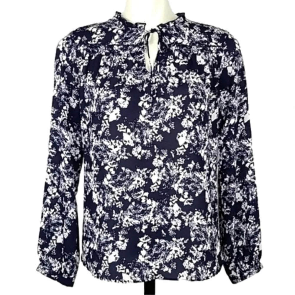 Violet + Claire Women's Blouse White Navy Floral Long Sleeve Semi Sheer Size S - Picture 1 of 15